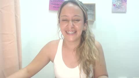 leah_susman online show from 02-25-25, 05:08