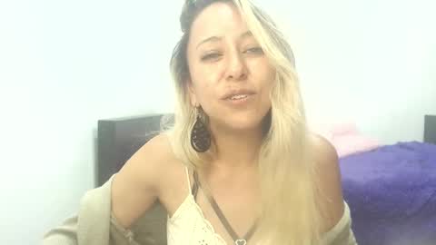 leah_susman online show from 09-17-25, 01:40