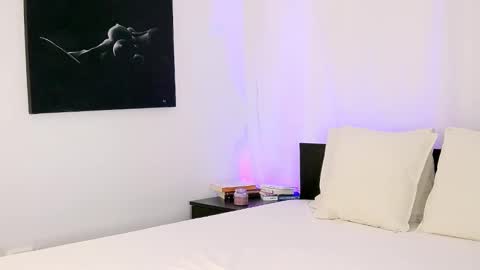 Leah online show from 10-07-25, 07:05