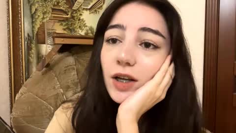 Snapshot of leahduran chatting on 10-17-25, 02:37 Amity online show from 10-17-25, 02:37