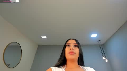 leahlombardi_ online show from 10-19-25, 03:07