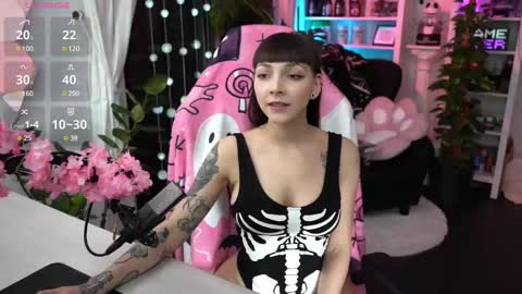 Leah online show from 02-10-25, 10:30