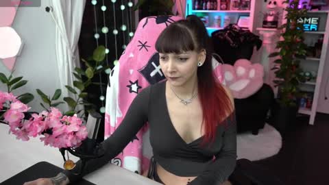 Leah online show from 02-27-25, 08:53