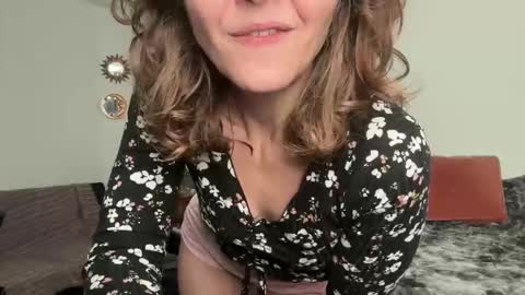 Leah Sparkles online show from 04-11-26, 02:43