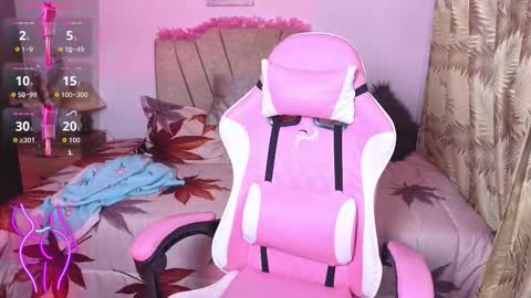 Snapshot of leakitten_ chatting on 10-30-25, 08:42 leakitten_ online show from 10-30-25, 08:42