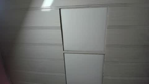 Snapshot of leamoreau__ chatting on 10-25-25, 11:51 leamoreau__ online show from 10-25-25, 11:51