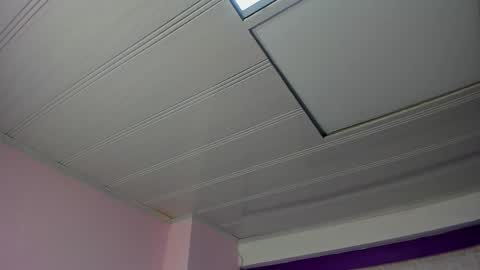 Snapshot of leamoreau__ chatting on 11-18-25, 11:47 leamoreau__ online show from 11-18-25, 11:47