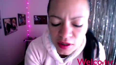 Leandra online show from 01-30-25, 03:29