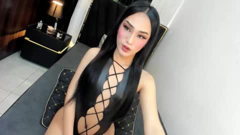 leanna online show from 11-28-25, 04:31