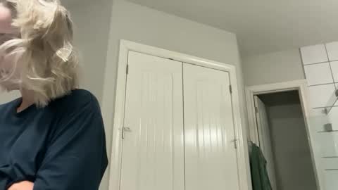 leanneluxecouple online show from 10-20-25, 10:38