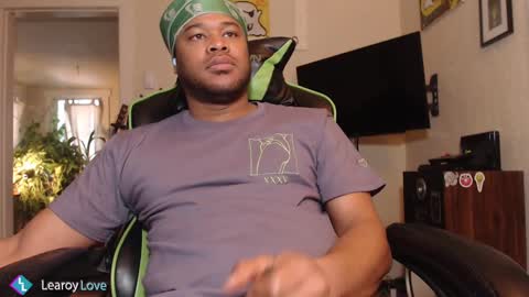 Learoy online show from 02-19-25, 04:22