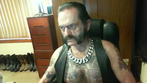 leathergreaser online show from 12-07-24, 08:11