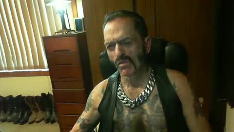 leathergreaser online show from 12-12-24, 08:21