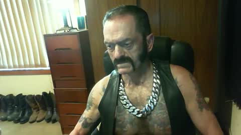 leathergreaser online show from 12-16-24, 07:43