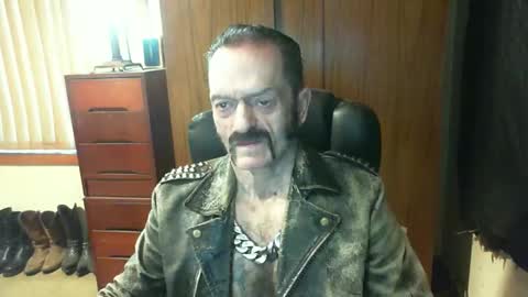 leathergreaser online show from 12-19-24, 07:07