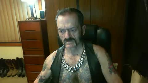 leathergreaser online show from 12-22-24, 09:22