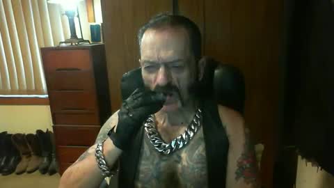 leathergreaser online show from 12-22-24, 07:21