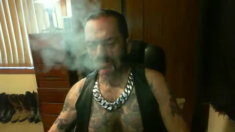 leathergreaser online show from 12-24-24, 07:44