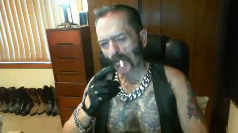leathergreaser online show from 12-29-24, 07:32