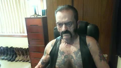 leathergreaser online show from 01-02-25, 04:52
