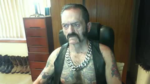 leathergreaser online show from 01-02-25, 10:55