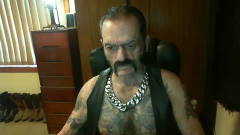 leathergreaser online show from 01-04-25, 10:55