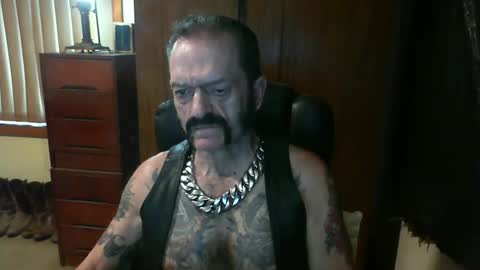 leathergreaser online show from 01-14-25, 08:26