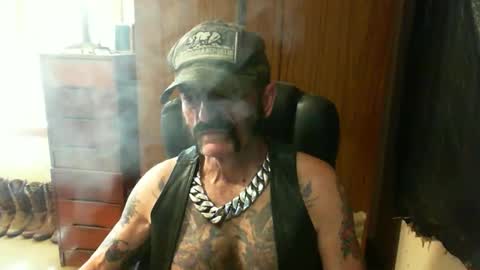 leathergreaser online show from 01-19-25, 04:54