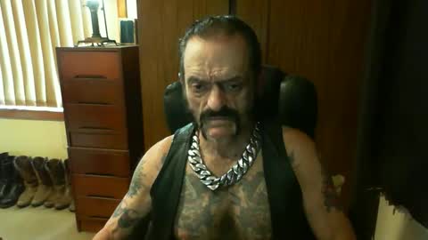 leathergreaser online show from 01-23-25, 05:56