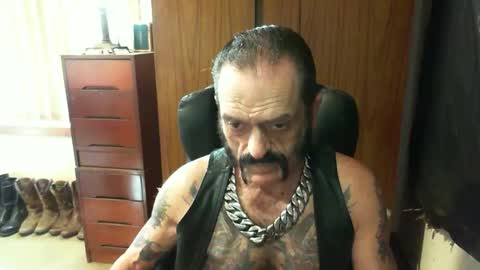 leathergreaser online show from 01-24-25, 06:24
