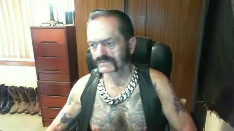 leathergreaser online show from 01-26-25, 07:21