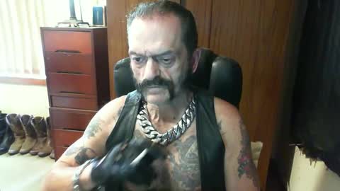 leathergreaser online show from 01-29-25, 02:19