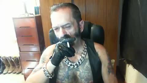 leathergreaser online show from 02-03-25, 05:40