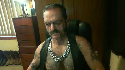leathergreaser online show from 02-08-25, 10:08