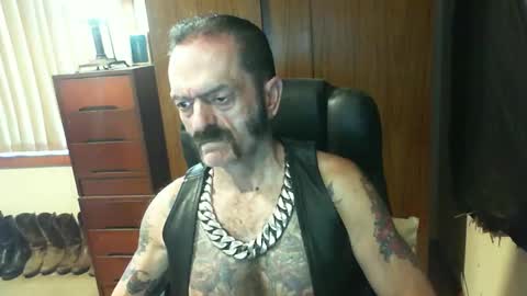 leathergreaser online show from 02-10-25, 09:25