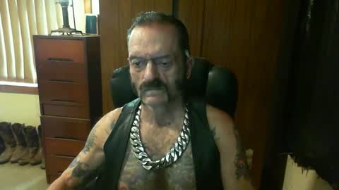 leathergreaser online show from 02-18-25, 11:41