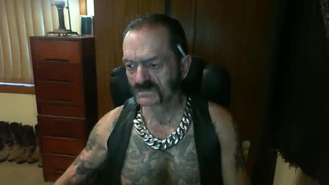 leathergreaser online show from 02-19-25, 08:10