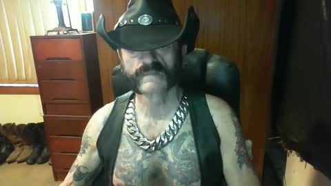 leathergreaser online show from 01-10-26, 08:21