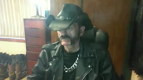 leathergreaser online show from 05-07-26, 11:54
