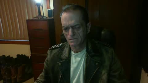leathergreaser online show from 06-18-26, 10:03