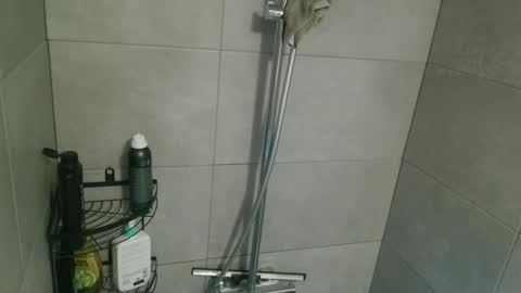 leatherjacketlove online show from 12-14-25, 07:07