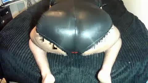 leatherman31 online show from 10-25-25, 12:51