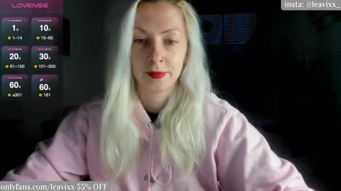 Snapshot of leavixx chatting on 01-01-25, 03:35 LeaVixx online show from 01-01-25, 03:35