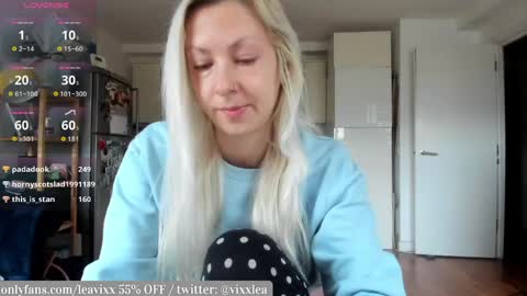 LeaVixx online show from 04-15-26, 08:10