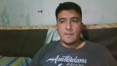 Snapshot of leche_dura122 chatting on 12-31-24, 01:26 leche_dura122 online show from 12-31-24, 01:26