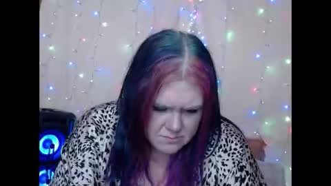 Leenie online show from 01-01-25, 01:15