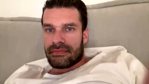 leexxx_69 online show from 04-28-26, 01:04