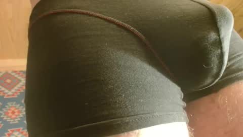 Snapshot of lefrancais33000 chatting on 10-22-25, 10:48 Dliciousman online show from 10-22-25, 10:48