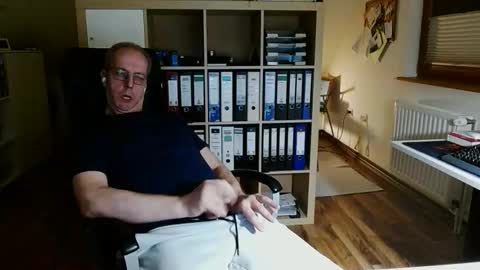 Snapshot of lefti27 chatting on 02-27-26, 11:38 Dave online show from 02-27-26, 11:38