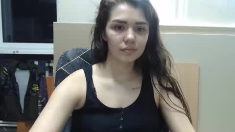 Snapshot of legenda_liya chatting on 04-14-26, 08:26 Liya online show from 04-14-26, 08:26